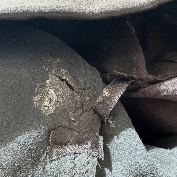 THE KOOPLES Paris Lambskin Shorts. Size: 1 🖤 - Picture 15 of 16